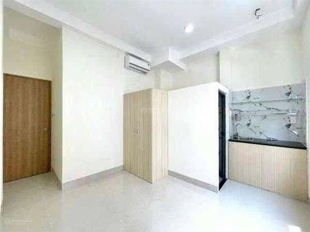 Gấp bán  chdv 13 phòng full nt  4 tầng (4 x 20m) hẻm oto, dòng tiền 70tr/th. ngay học viện cán bộ