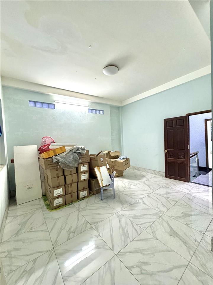 Giảm 1.3 tỷ  nhà 4 tầng (4.2 x 15) nở 6m (5pn) hẻm 4m (chỉ 105tr/m2)