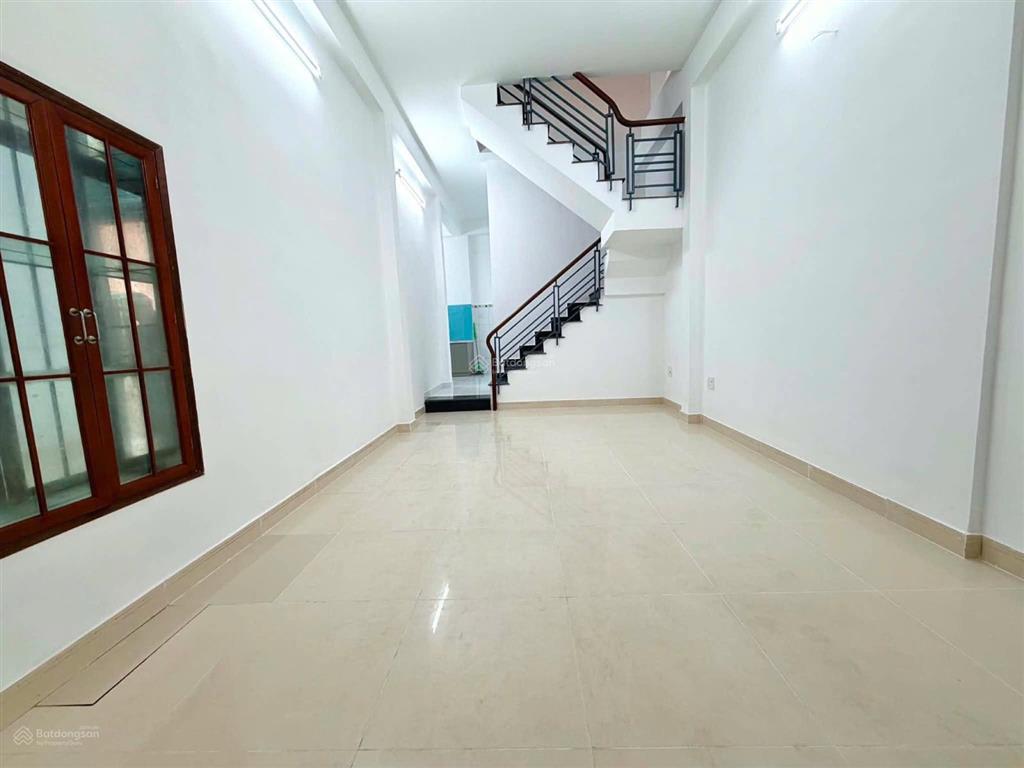 Oto tới nhà  (3.8 x 11m) nh 5.3m (3pn)  hàng hiếm 6.6 tỷ mua được hẻm oto, dt 45.7m2