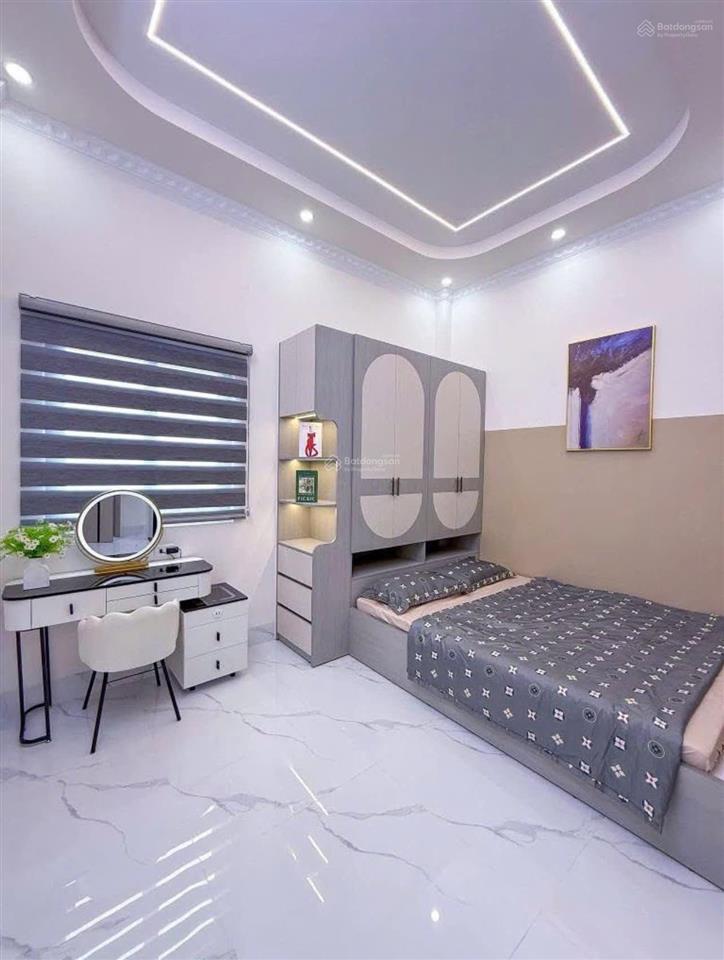 Chủ gửi bán nhà 2 tầng mới xây 3 phòng ngủ 3wc đường lớn, cạnh chợ