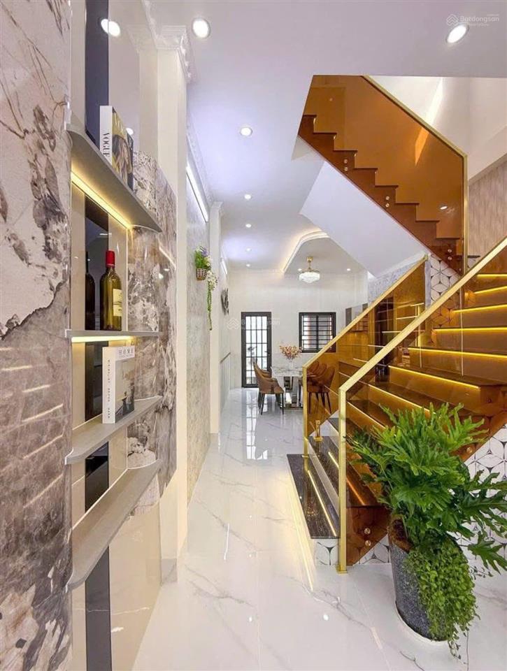 Chủ gửi bán nhà 2 tầng mới xây 3 phòng ngủ 3wc đường lớn, cạnh chợ