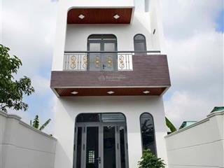 Bán căn nhà mới xây 2 tầng 3 phòng ngủ 3wc trong khu dân cư mới tp. thủ dầu một
