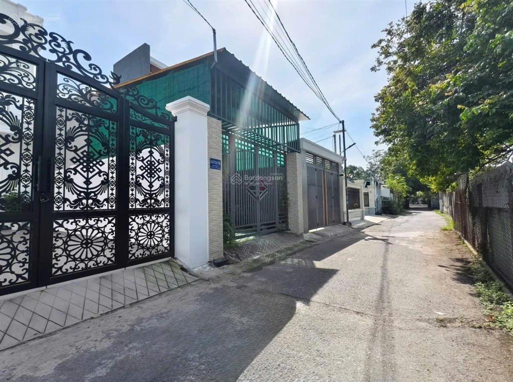 Nhà đẹp p. chánh hiệp  tp. thủ dầu một, 3 phòng ngủ, 3 wc, giá đầu tư