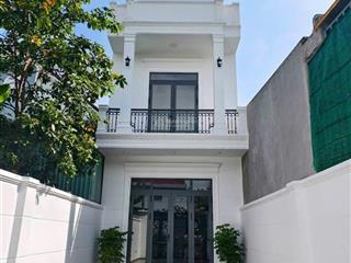 Nhà đẹp p.chánh hiệp  tp.thủ dầu một, 3 phòng ngủ, 3 wc, giá đầu tư
