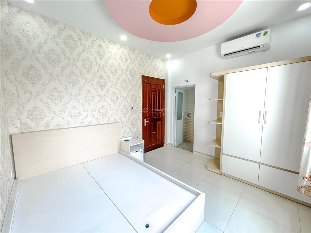Nhà 4 lầu 4,5x23m, 8pn, 8wc, có thang máy, mt kinh doanh đa ngành nghề, giá 15 tỷ tl cực mạnh