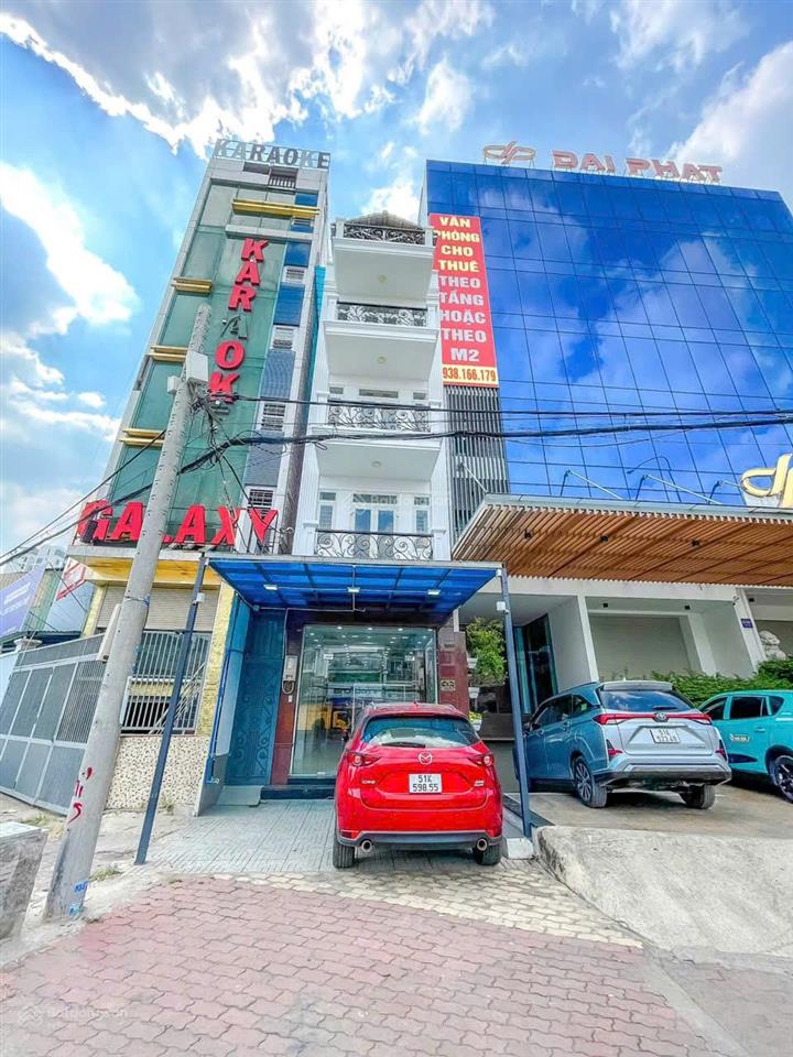 Nhà 4 lầu 4,5x23m, 8pn, 8wc, có thang máy, mt kinh doanh đa ngành nghề, giá 15 tỷ tl cực mạnh
