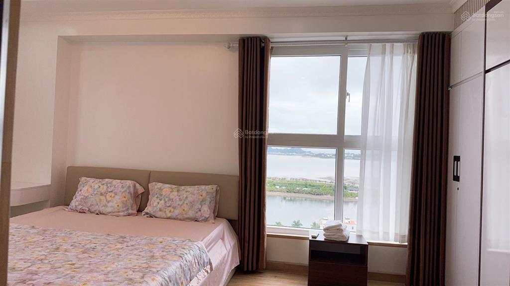 Bán cc new life tower, 3,65 tỷ, 102m2, 3pn, 2wc, view biển