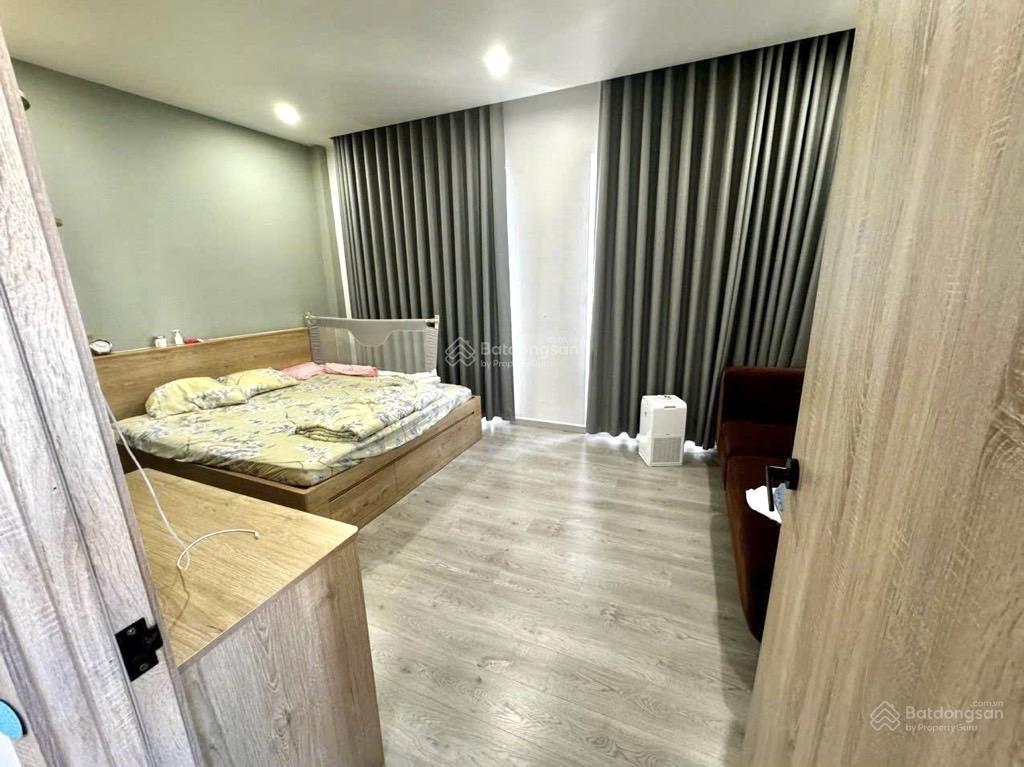 Ngã tư hàng xanh xô viết nghệ tĩnh, bình thạnh tặng full nội thất cao cấp 4tầng btct 50m2 chỉ 7,xtỷ