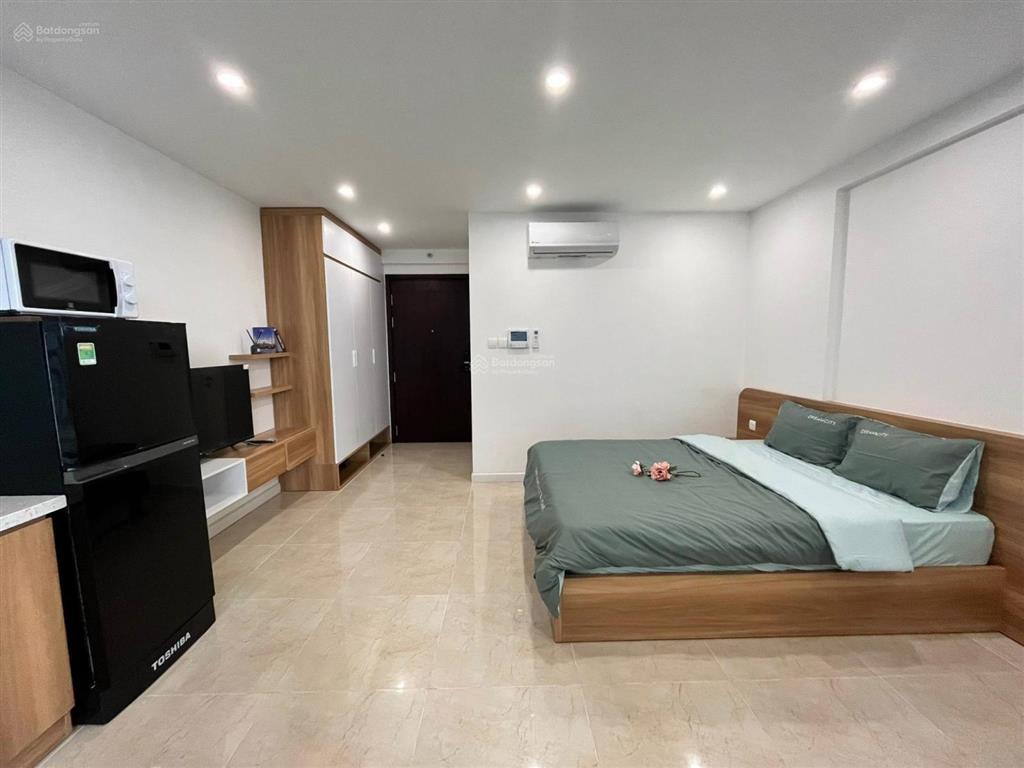 Giá cạnh tranh. cho thuê quỹ căn studio giá tốt 12 triệu/tháng. tại vinhomes d'capitale.  0929 666 ***