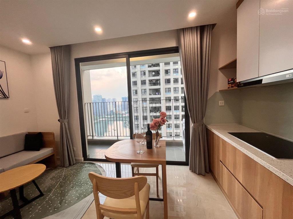 Giá cạnh tranh. cho thuê quỹ căn studio giá tốt 12 triệu/tháng. tại vinhomes d'capitale.  0929 666 ***