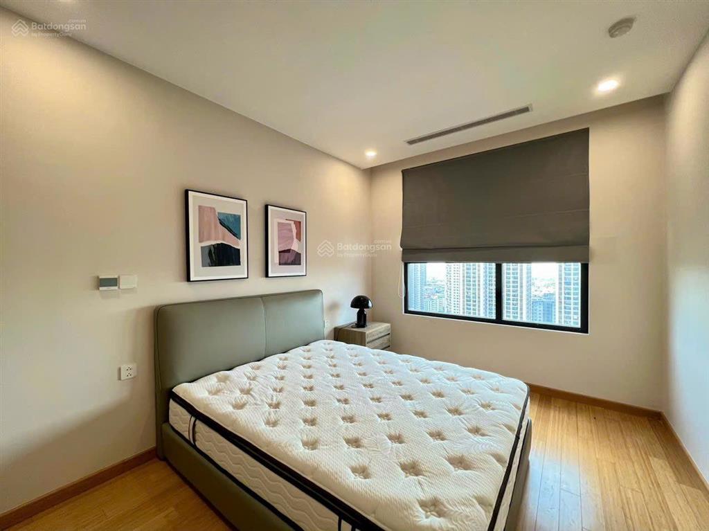 Giá rẻ căn 4pn 154m2 siêu rộng. giá 23 triệu. em thi chuyên cho thuê sunshine center 16 phạm hùng