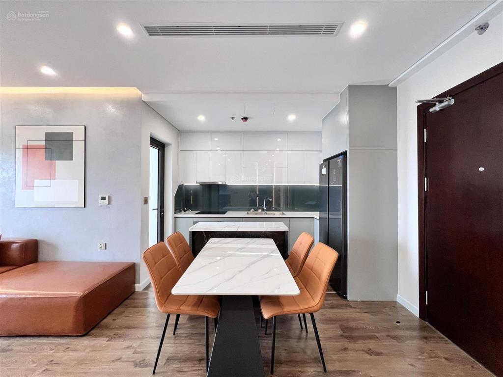 Em có căn 2 ngủ cho thuê chính chủ. giá 16 triệu. tại hoàng thành pearl, 55 nguyễn văn giáp