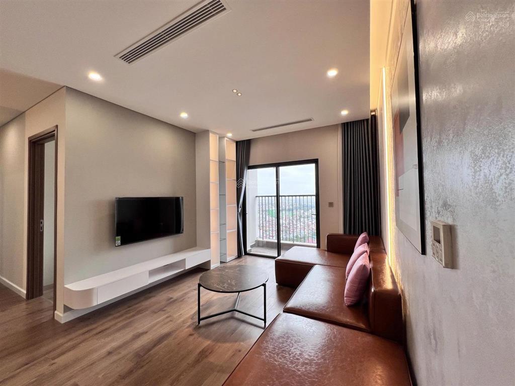 Em có căn 2 ngủ cho thuê chính chủ. giá 16 triệu. tại hoàng thành pearl, 55 nguyễn văn giáp
