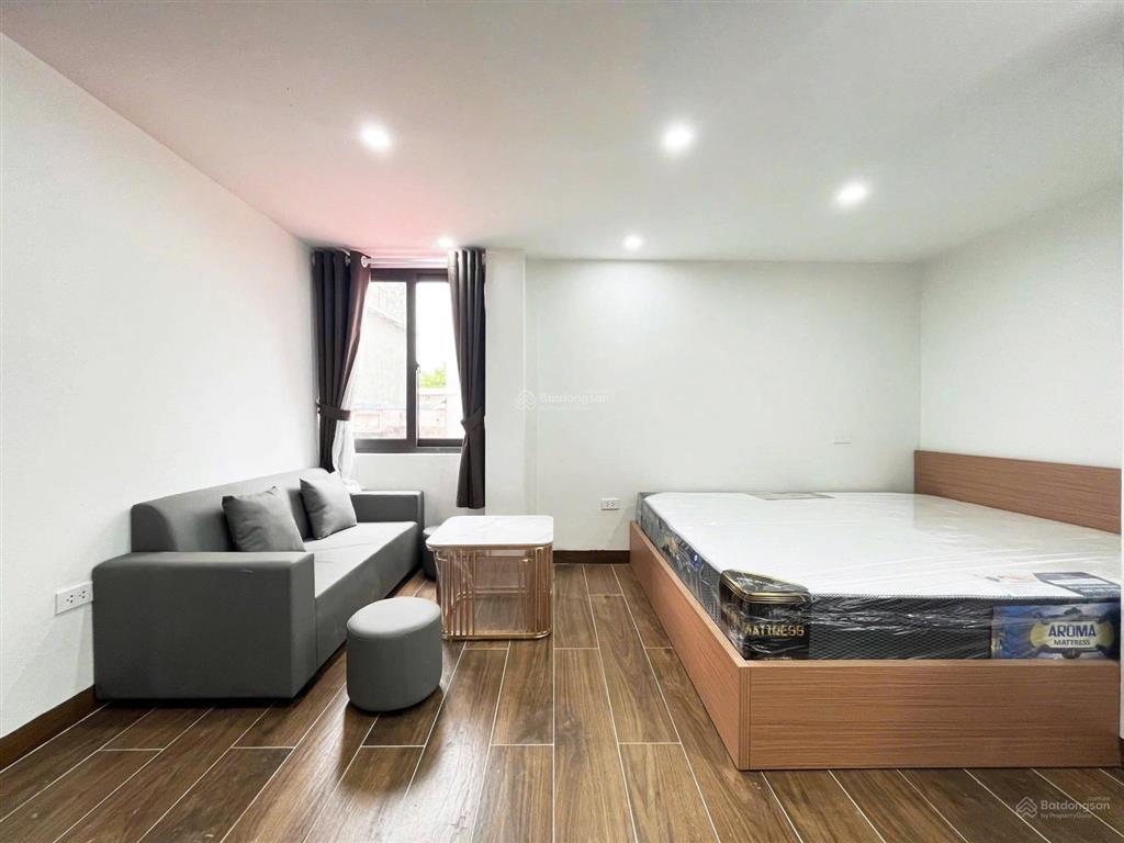 Gấp!! cho thuê căn hộ dịch vụ 35m2, 7 triệu  oto đỗ cửa tại lạc long quân, quận tây hồ