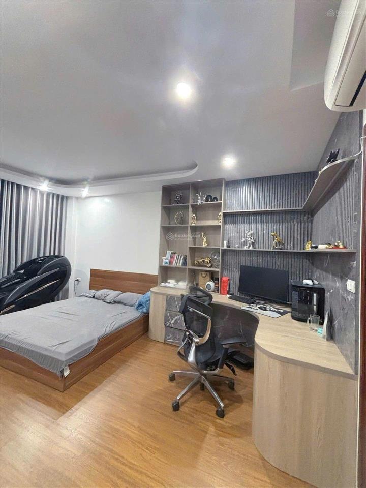 Bán nhà riêng tại ngã tư sở, 13,3 tỷ, 50m2, 3pn + 5wc, giá tốt, uy tín