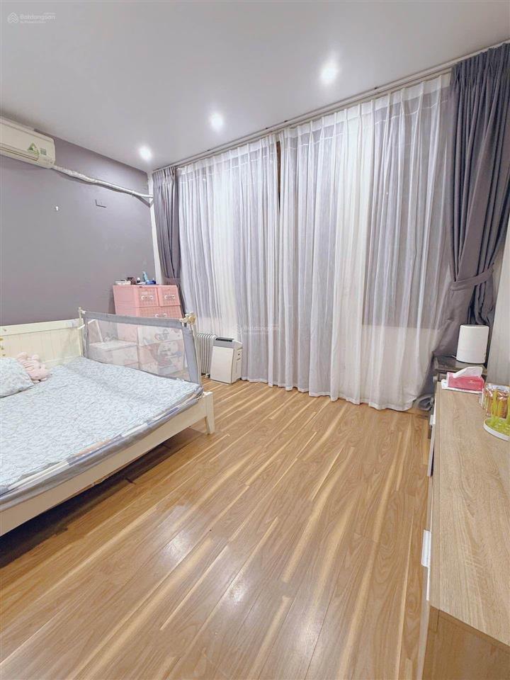 Bán nhà phố tân mai ô tô vào nhà  lô góc 2 mặt ngõ  sân vườn xanh mát  ở siêu sướng