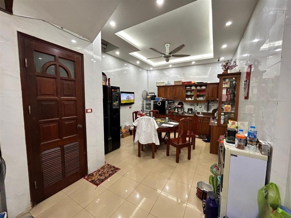 Bán nhà riêng tại giải phóng, p thịnh liệt, q.hoàng mai, 11,7 tỷ, 57 m2, giá cực chất