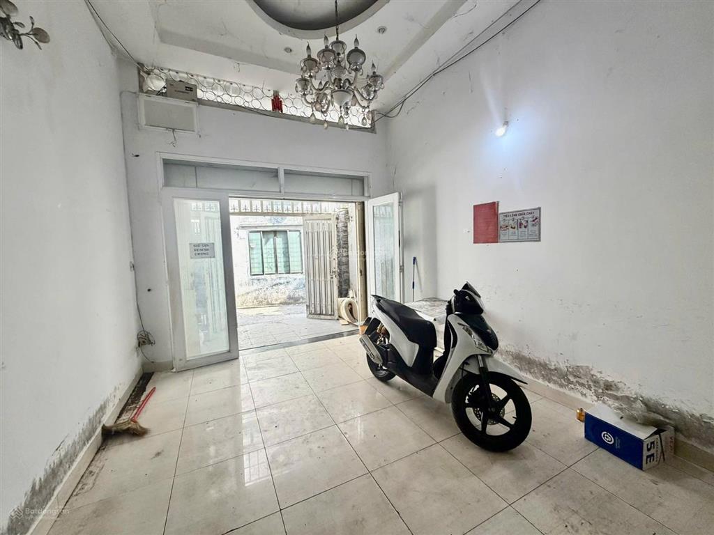 Chdv  mặt tiền thụt phú nhuận  5 tầng  8t55