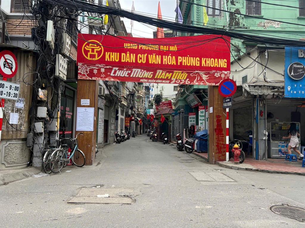 Bán mảnh đất đẹp mặt phố phùng khoang, nở hậu, siêu kd tấp nập ngày đêm,vừa ở vừa kinh doanh