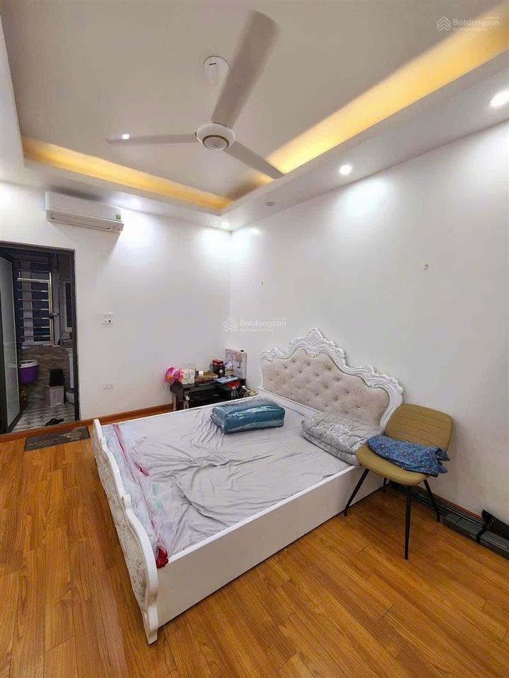 Sốc hơn 12 tỷ  dv xala 50m*5 tầng*mt5m  thông số vàng  ô chờ thang máy phân lô vỉa hè, kd đỉnh