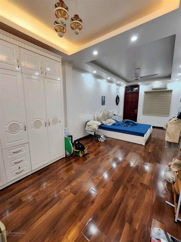 Sốc hơn 12 tỷ  dv xala 50m*5 tầng*mt5m  thông số vàng  ô chờ thang máy phân lô vỉa hè, kd đỉnh