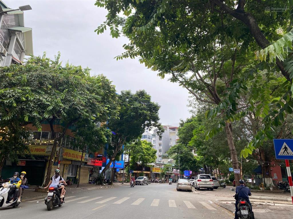 Chỉ 30 tỷ  liền kề mặt đường trung văn, 90m, 6 tầng thang máy, view hồ điều hòa 12ha kd đỉnh