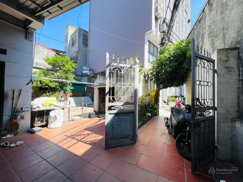 Hoa hậu phương canh  ô tô vf3 vào nhà  50m ra ô tô tránh đậu đỗ  kinh doanh nhỏ  phù hợp xây cc