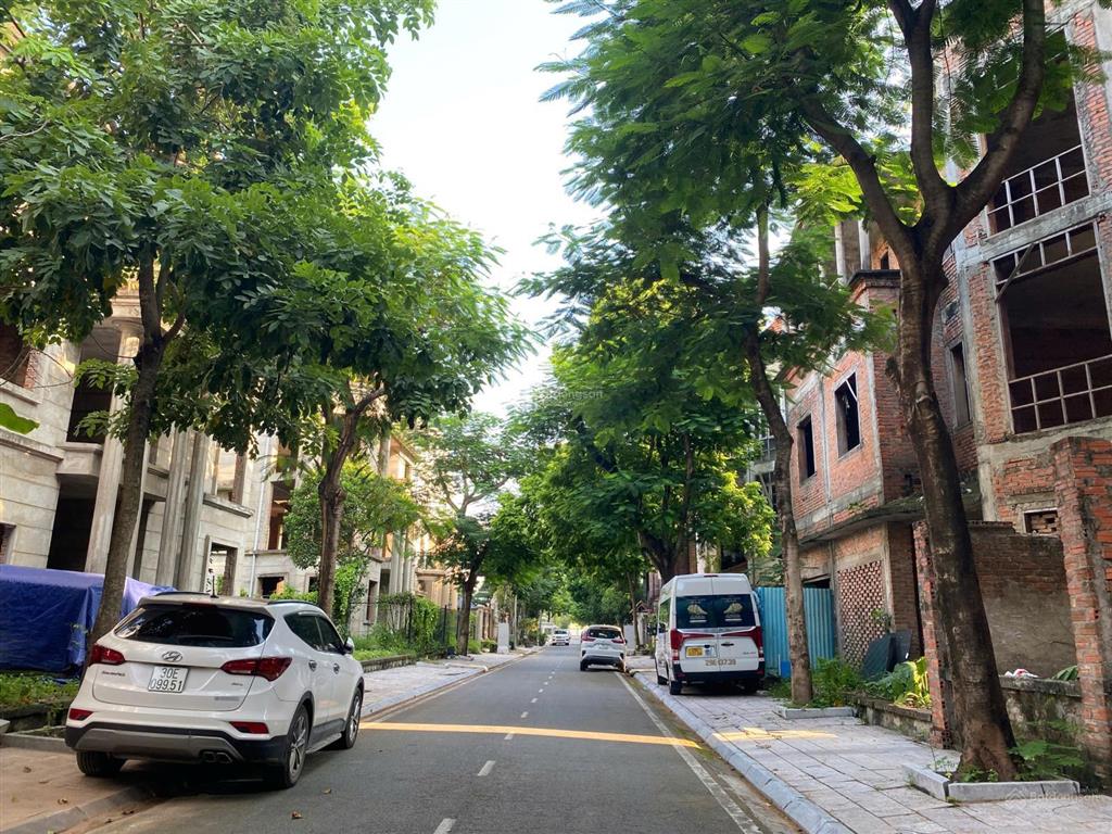 Biệt thự đơn lập lô góc thiên đường bảo sơn  380m  2 mặt đường  chỉ 199tr/m hàng hiếm đẳng cấp!