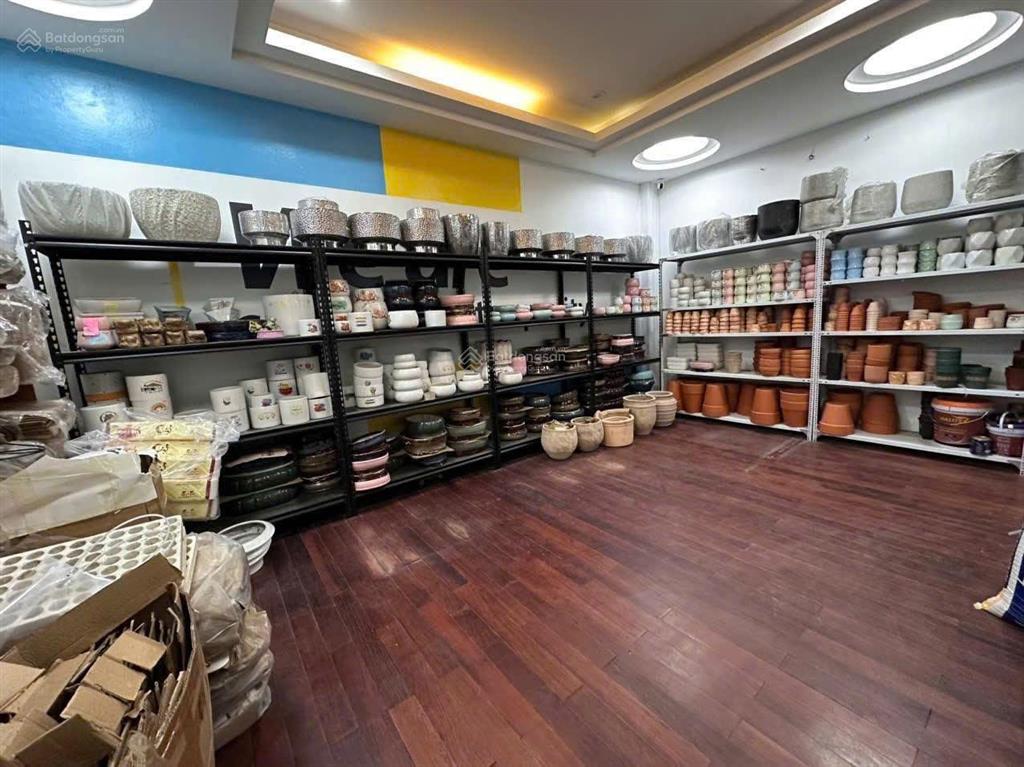 Bán liền kề viglacera đại mỗ  lô góc 3 thoáng  kinh doanh đỉnh  chỉ 1x tỷ vị trí đẹp khu