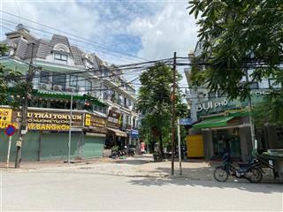 Siêu hotchỉ 1x tỷ 66msiêu kinh doanh bán nhà liền kề phùng khoang  ô chờ thang máy