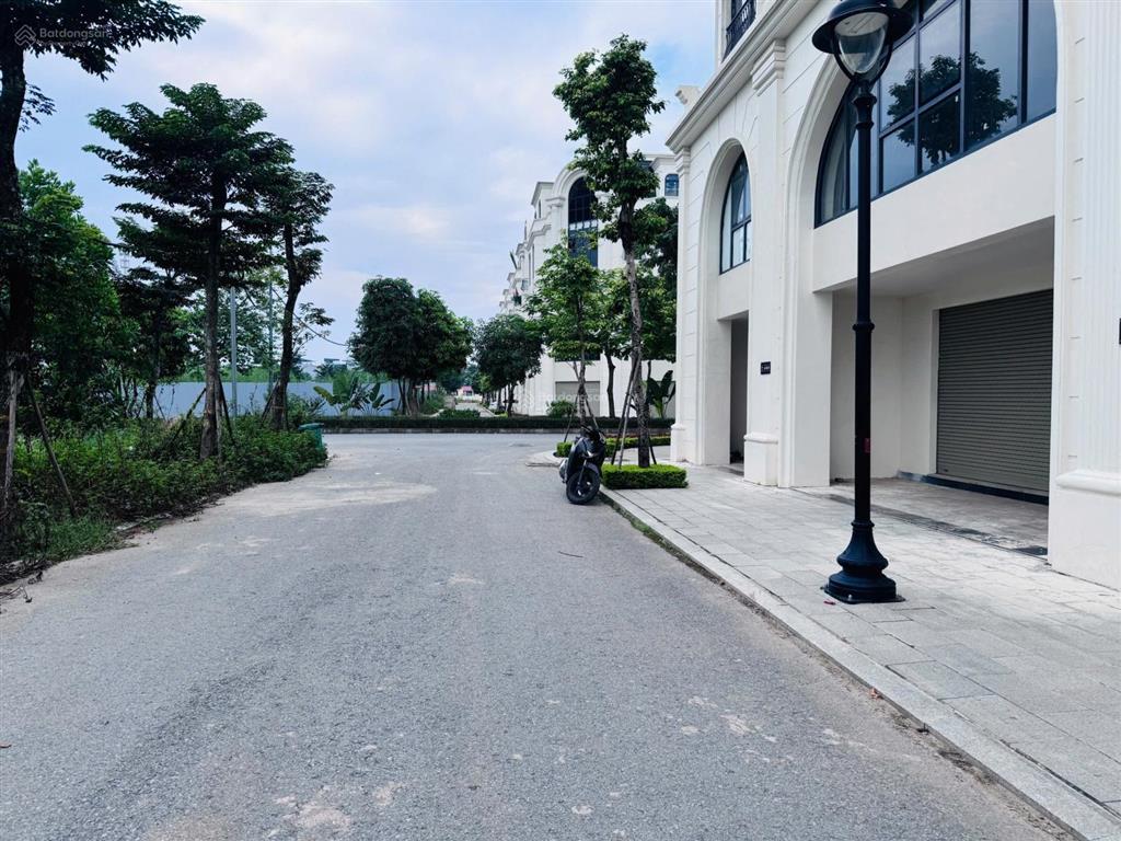Chỉ 28 tỷ liền kề thô 140m hinode royal | mt khủng 7.5m | ô chờ thang máy 2 thoáng | sổ đỏ trao tay