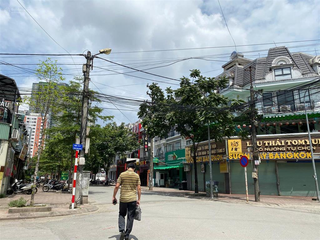 Lk phùng khoang chỉ hơn 20 tỷ cạnh làng việt kiều châu âu 100m² * 4 tầng * mt 8m siêu đẹp full nt