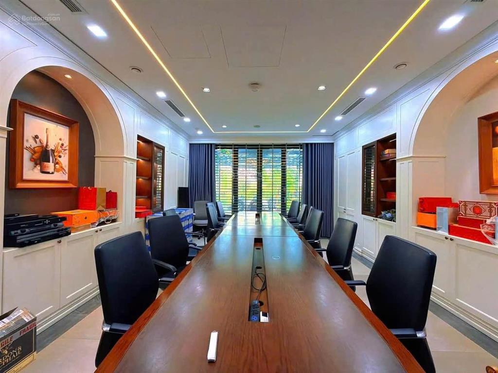 Giảm chào 6 tỷ mặt phố vũ phạm hàm vip giá êm  vỉa hè đá bóng  kinh doanh sầm uất 2 mặt thoáng
