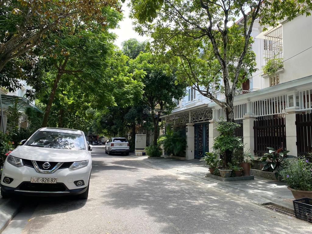 Chỉ hơn 40 tỷ sở hữu ngay bt làng việt kiều châu âu đẳng cấp sống thượng lưu. 140m2, mt 8.5m