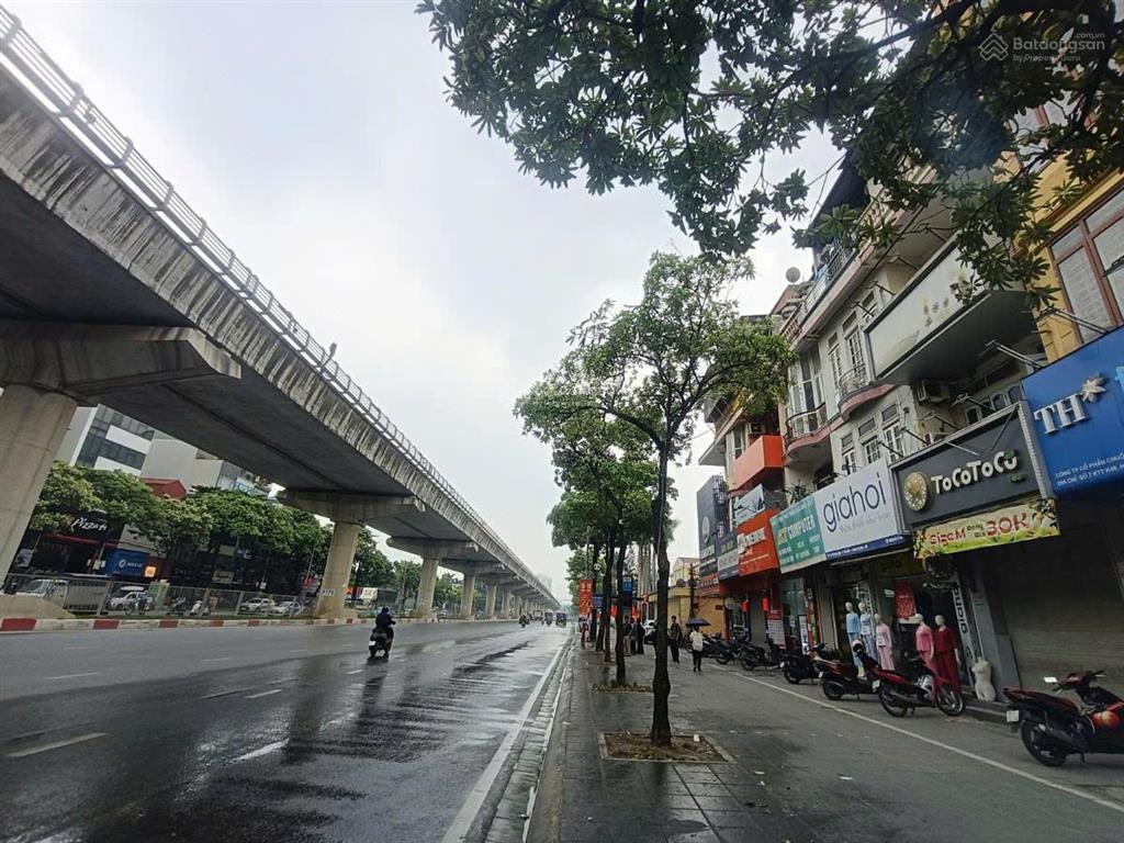 Chỉ hơn 20 tỷ mặt phố hồ tùng mậu, vỉa hè đá bóng, vị trí đẹp khu vực, kinh doanh ngày đêm