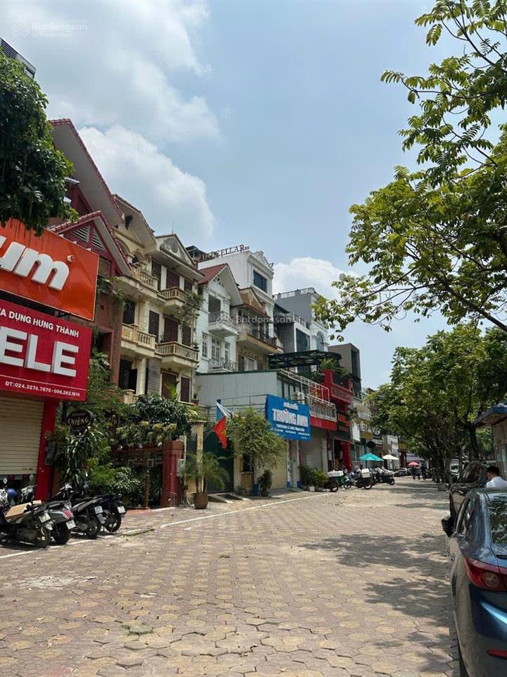 Mặt phố vip giá êm  vũ phạm hàm  vỉa hè đá bóng  kinh doanh sầm uất  2 mặt phố trước sau.