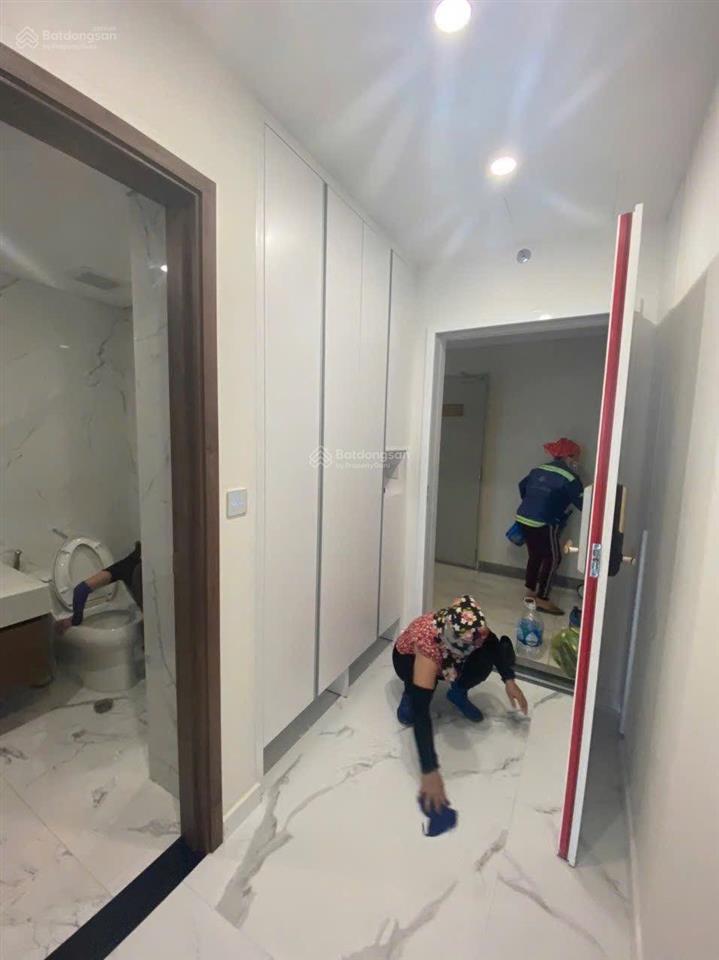 Chính chủ gửi bán gấp căn hộ 1603 100 triệu/m2, 86m2 đẹp xuất sắc! rõ ràng giá hời khu vực