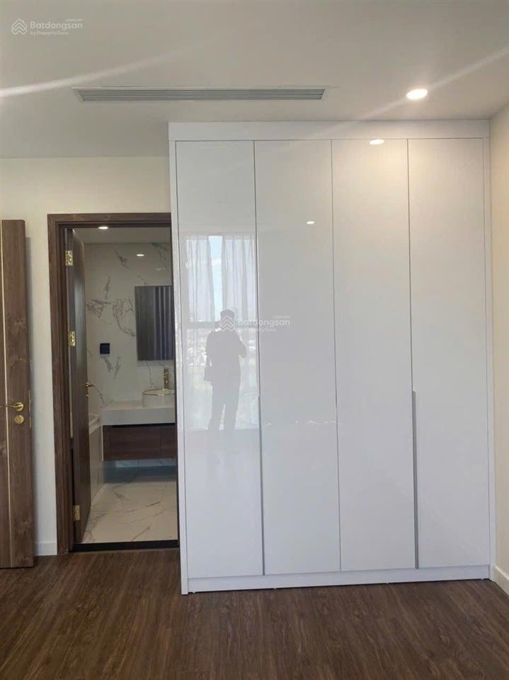Chính chủ gửi bán gấp căn hộ 1603 100 triệu/m2, 86m2 đẹp xuất sắc! rõ ràng giá hời khu vực