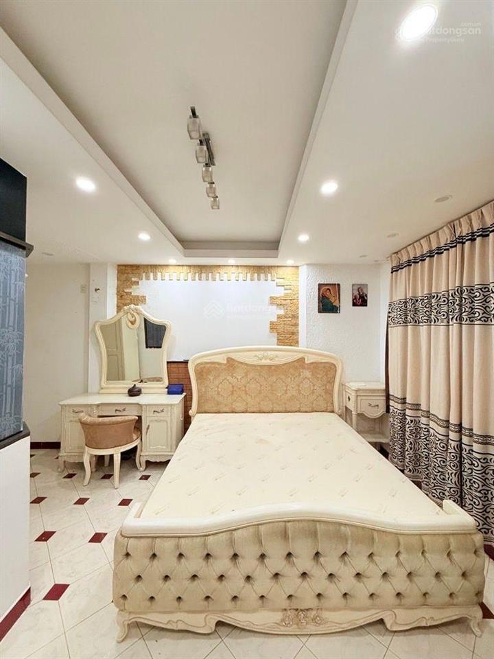 Quận 1  nguyễn thị minh khai  5 tầng  36m2  chỉ 9.9 tỷ