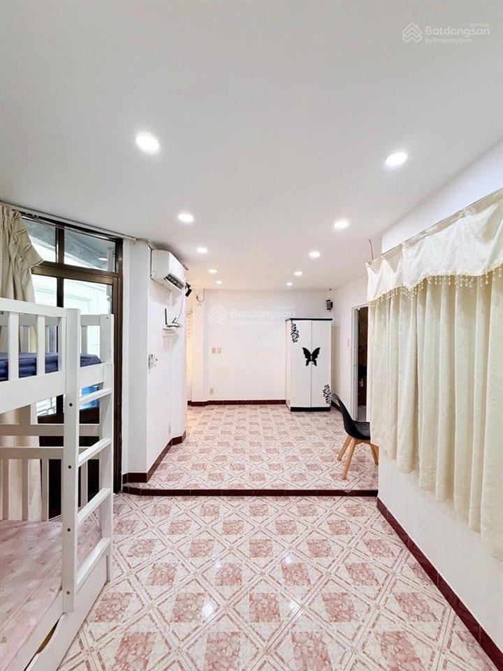 Quận 1  nguyễn thị minh khai  5 tầng  36m2  chỉ 9.9 tỷ