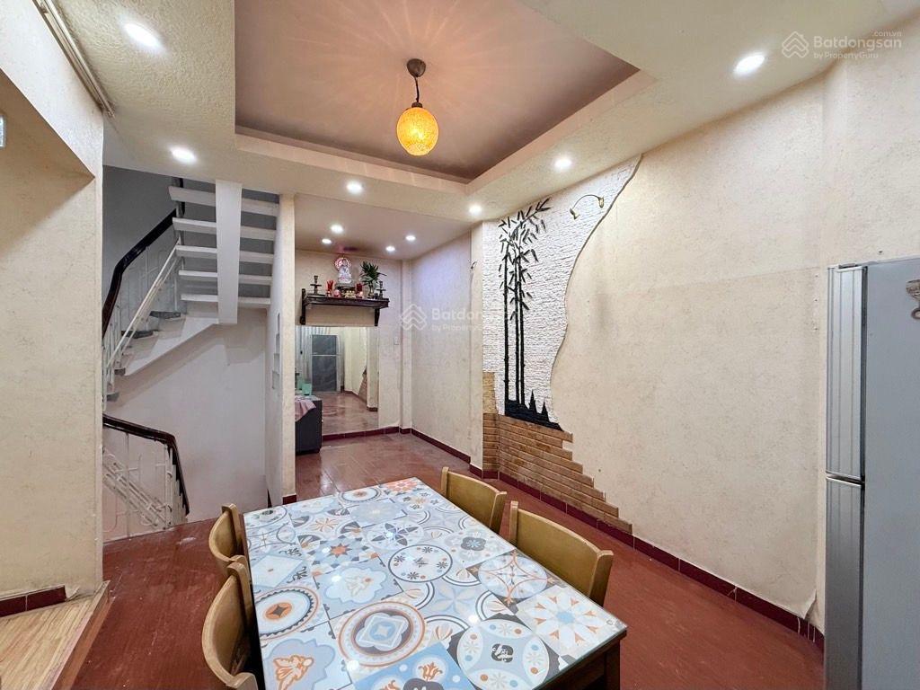 Quận 1  nguyễn thị minh khai  5 tầng  36m2  chỉ 9.9 tỷ