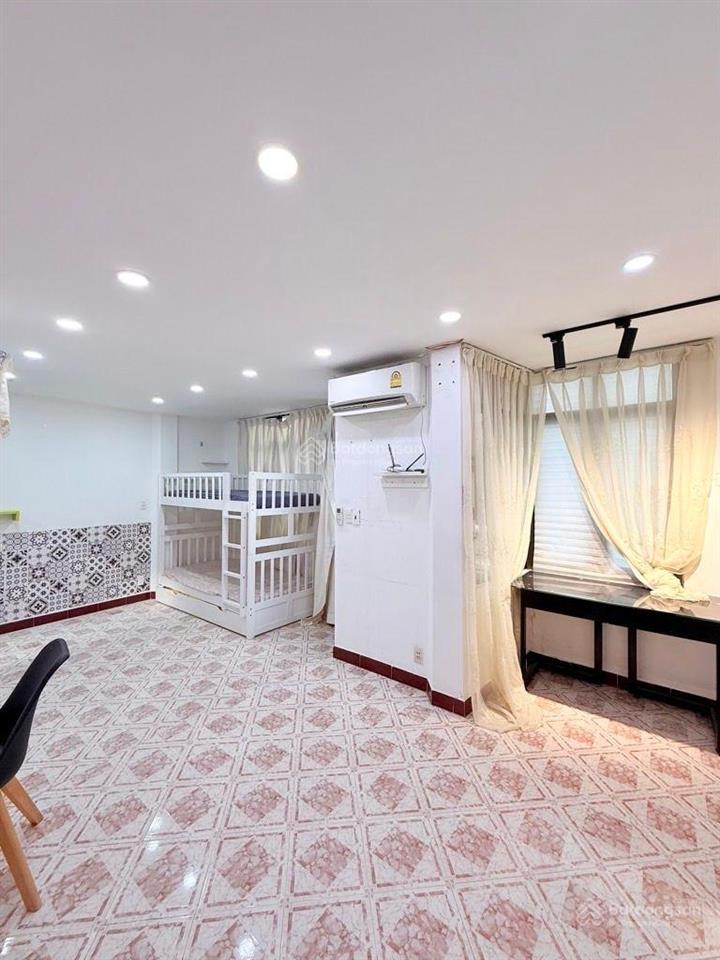 Quận 1  nguyễn thị minh khai  5 tầng  36m2  chỉ 9.9 tỷ