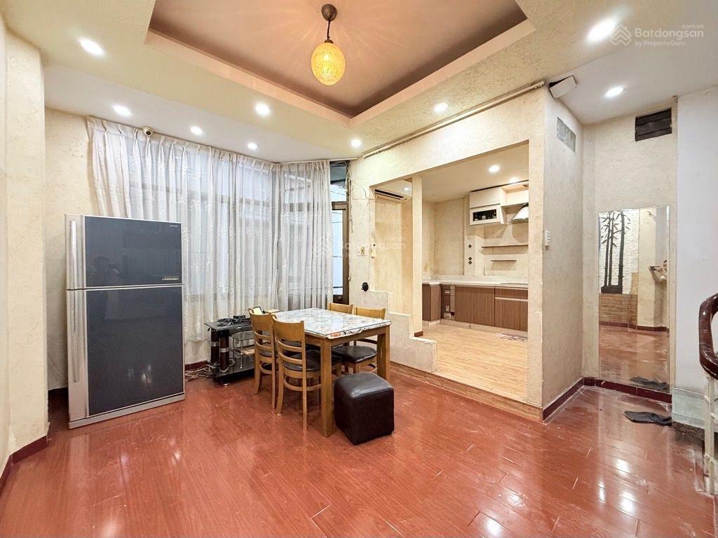 Quận 1  nguyễn thị minh khai  5 tầng  36m2  chỉ 9.9 tỷ