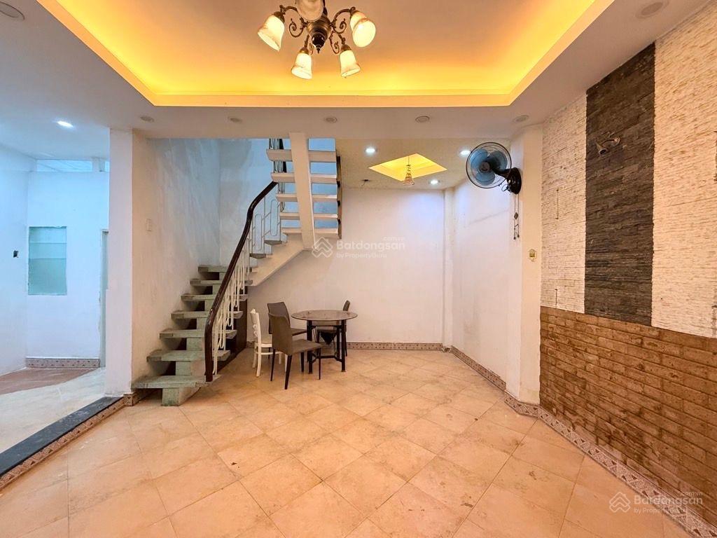 Quận 1  nguyễn thị minh khai  5 tầng  36m2  chỉ 9.9 tỷ