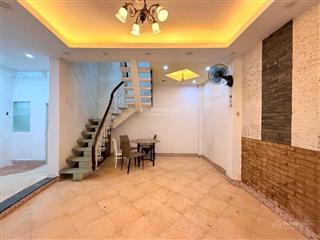 Quận 1  nguyễn thị minh khai  5 tầng  36m2  chỉ 9.9 tỷ