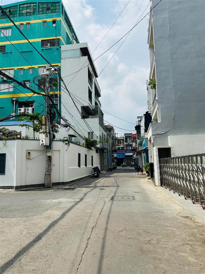 62m2 4,5m x 13,7m hẻm 6 mét cmt8 tân bình giá chào 9.2 tỷ
