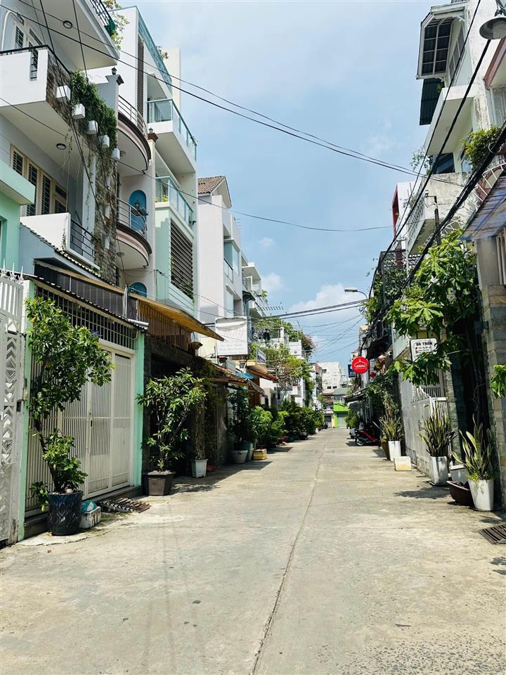 62m2 4,5m x 13,7m hẻm 6 mét cmt8 tân bình giá chào 9.2 tỷ