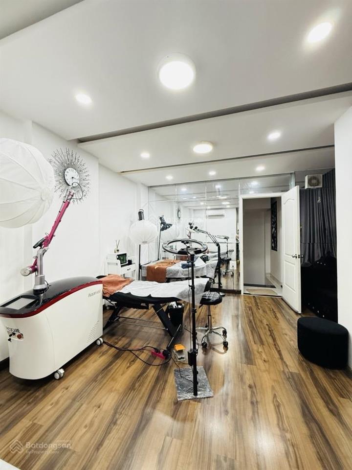 Hẻm xe hơi đường thăng long  4 tầng  chào bán 10.7 tỷ