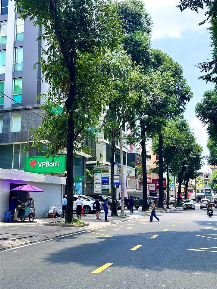 Bán nhà phạm ngọc thạch 63m2 đang cho thuê 55 triệu / tháng