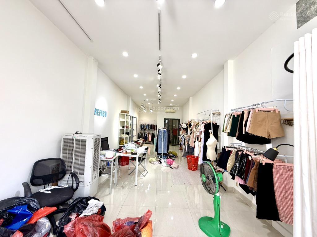Mặt tiền bàu cát số  76m2  giá bán 14,9 tỷ tl